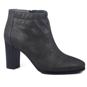 NWT ANTELOPE Suede Ankle Bootie Sz 6